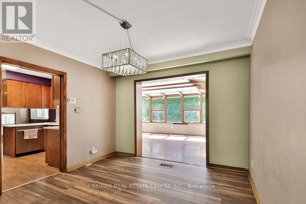 1366 ALDO DRIVE - 9