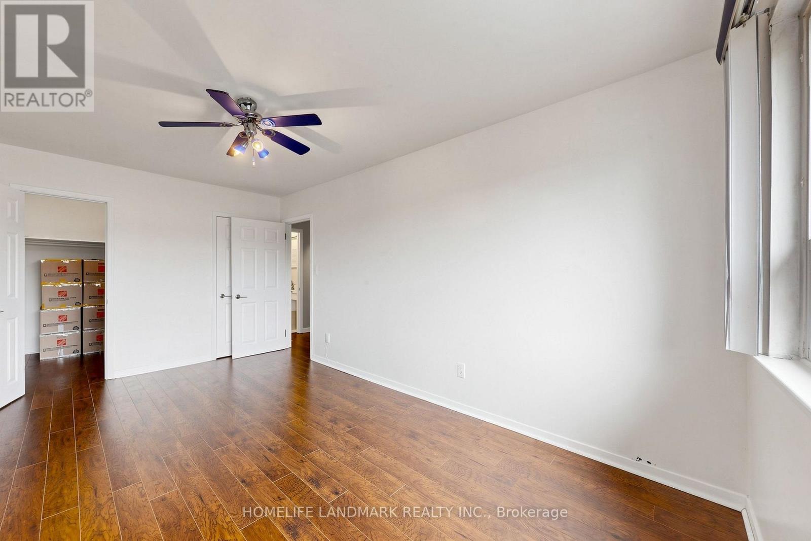 #6 61 ARDGLEN DRIVE - 23