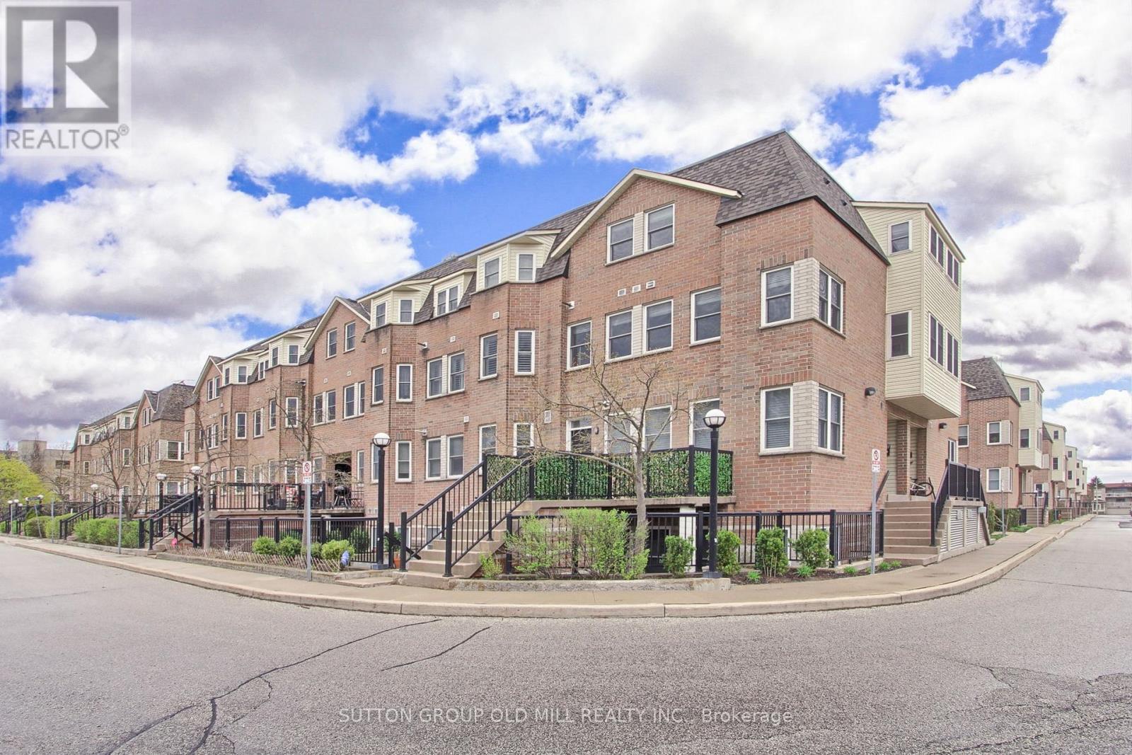 #167 760 LAWRENCE AVENUE W - 1