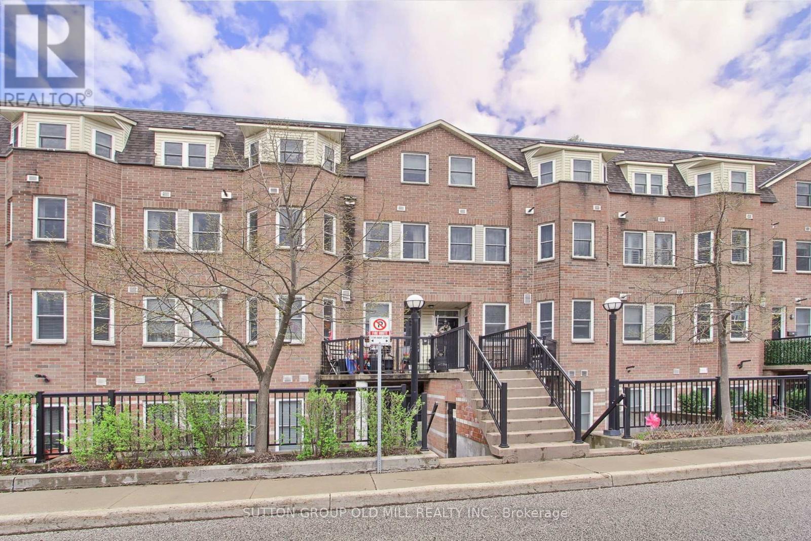 #167 760 LAWRENCE AVENUE W - 2
