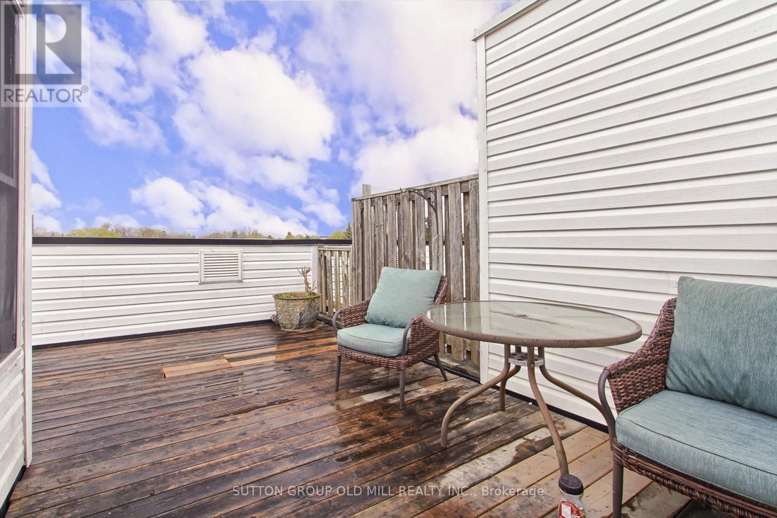 #167 760 LAWRENCE AVENUE W - 29