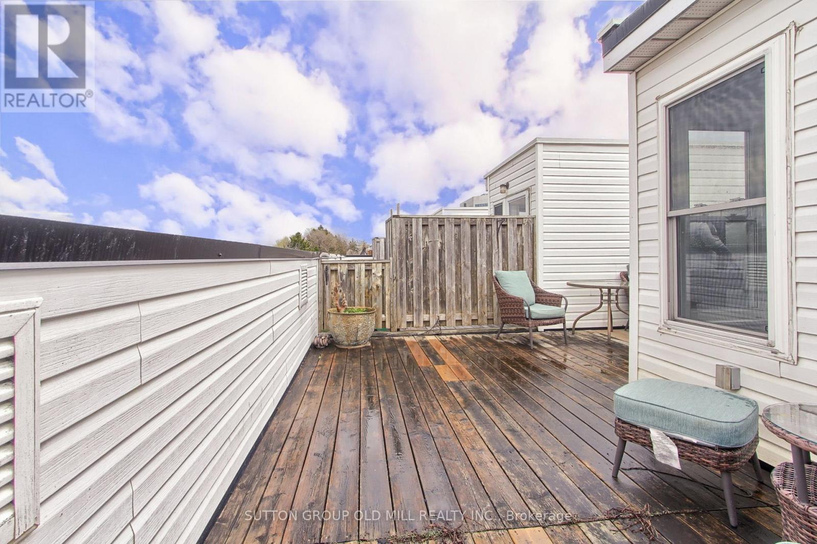 #167 760 LAWRENCE AVENUE W - 31