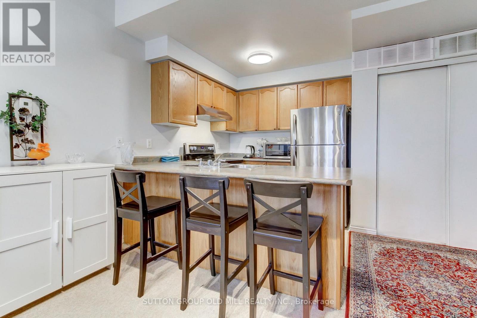 #167 760 LAWRENCE AVENUE W - 5