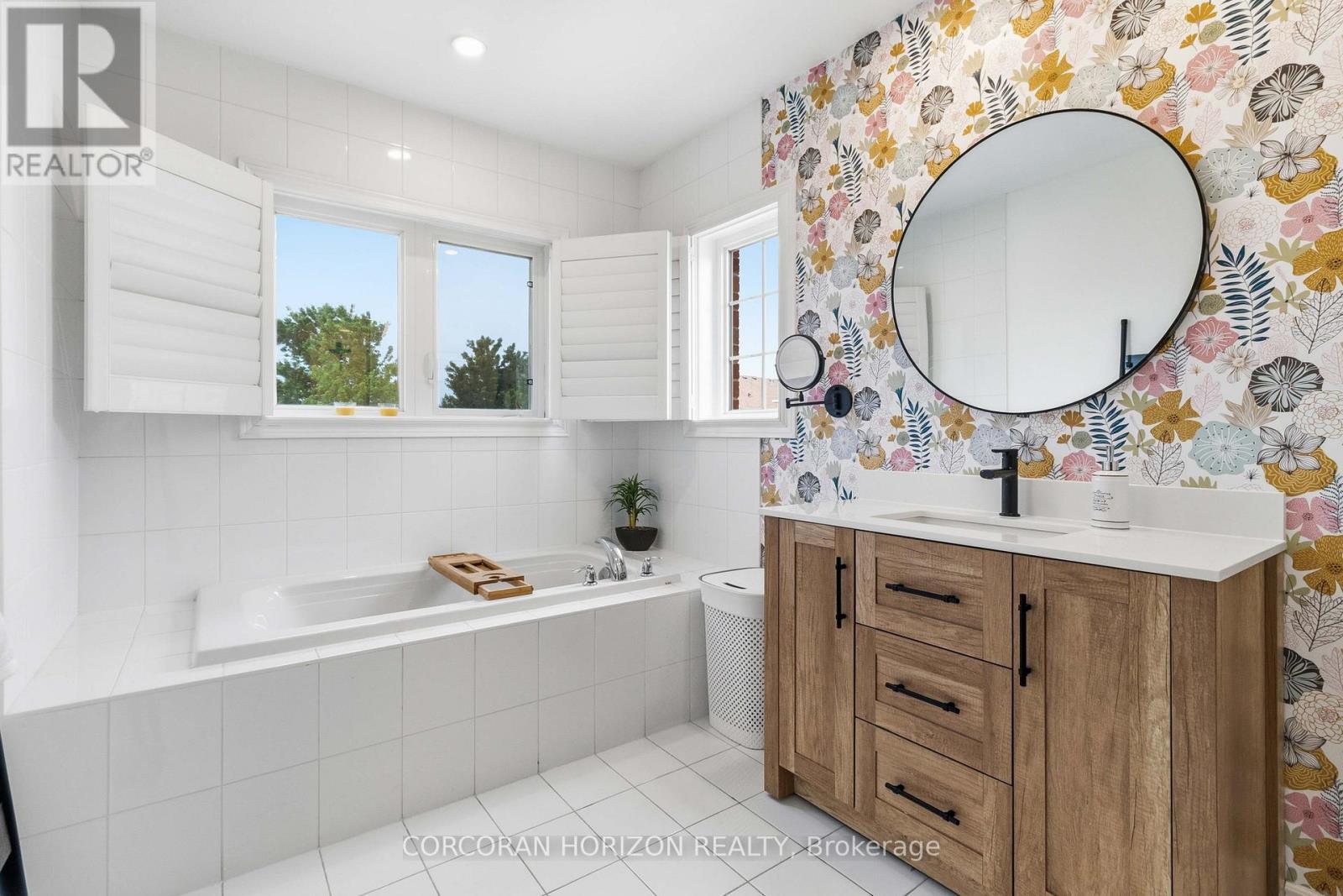 3216 ROBERT BROWN BOULEVARD - 27
