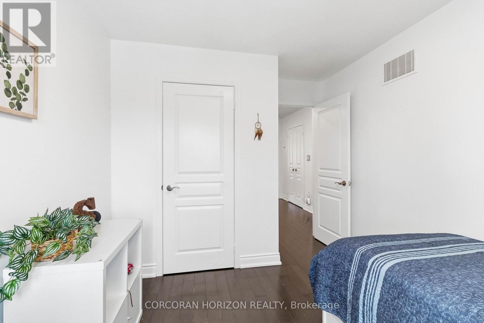 3216 ROBERT BROWN BOULEVARD - 31