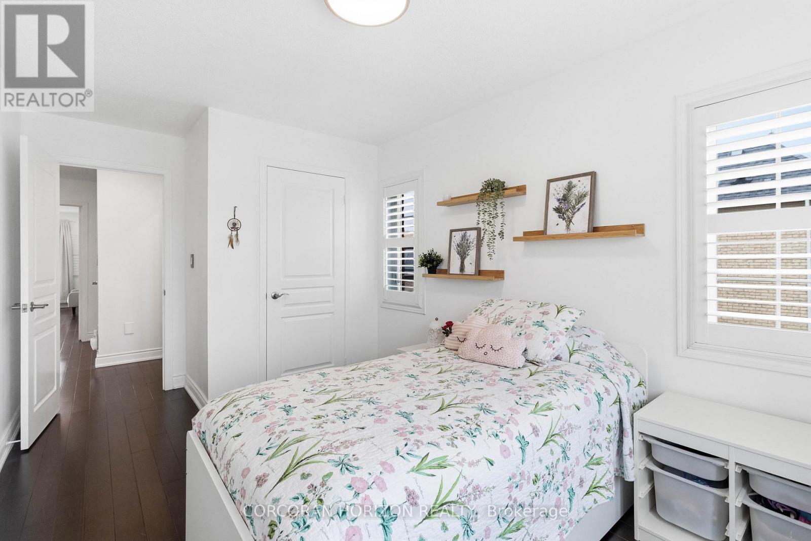 3216 ROBERT BROWN BOULEVARD - 33