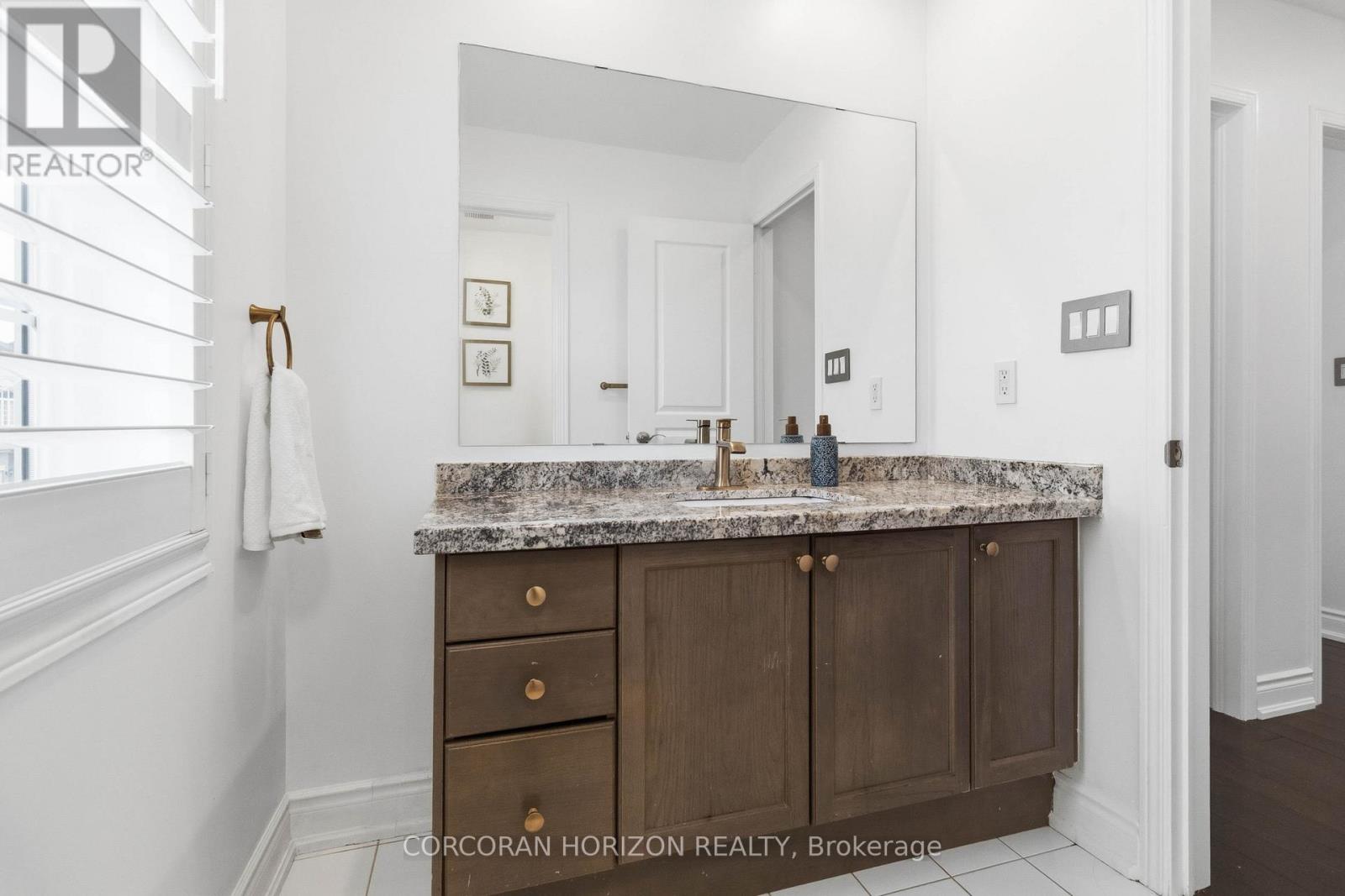 3216 ROBERT BROWN BOULEVARD - 35