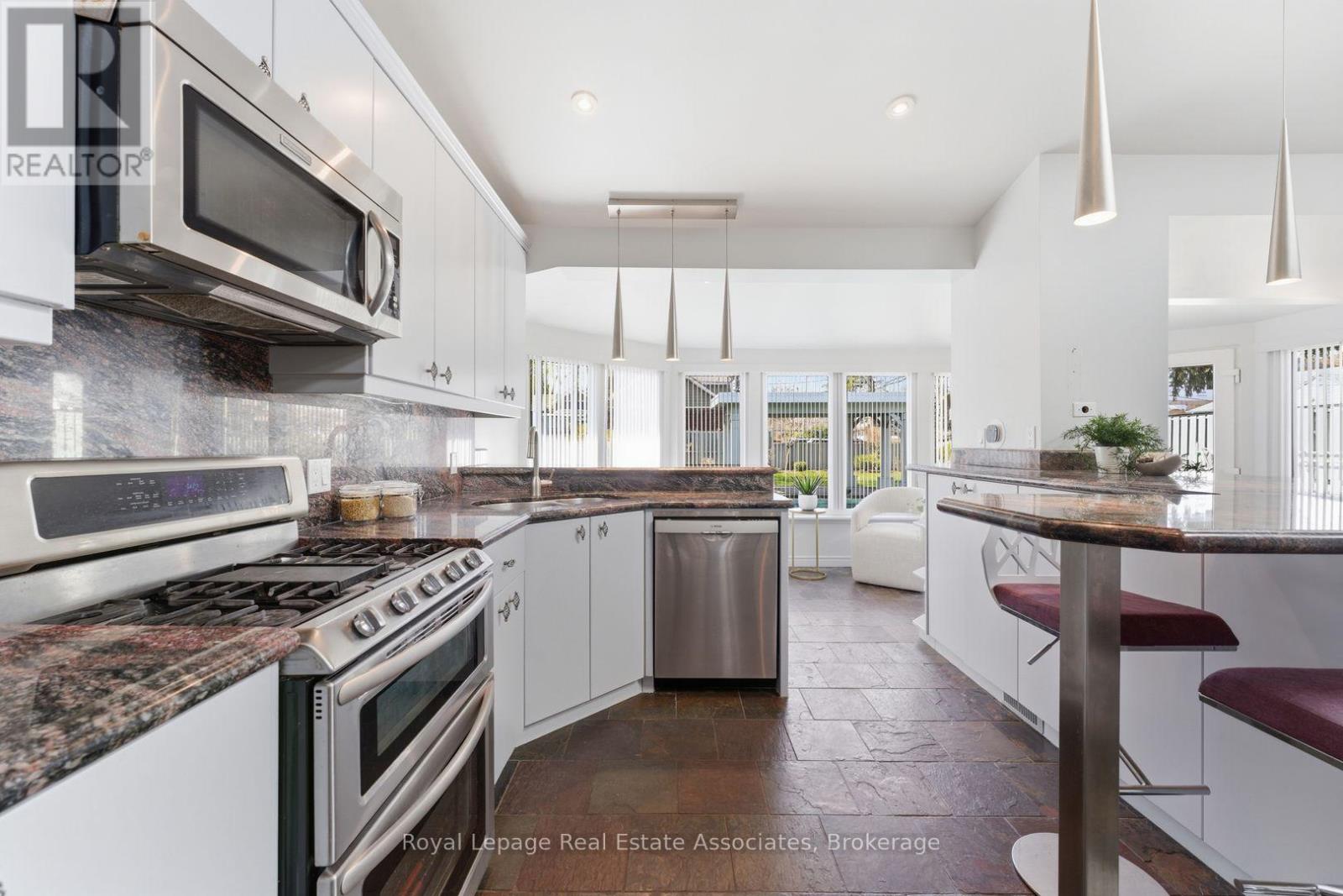 12 WENONAH DRIVE - Image 17