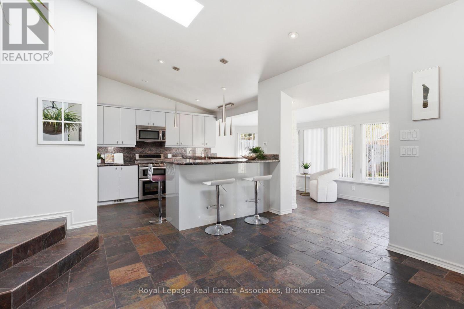 12 WENONAH DRIVE - Image 19