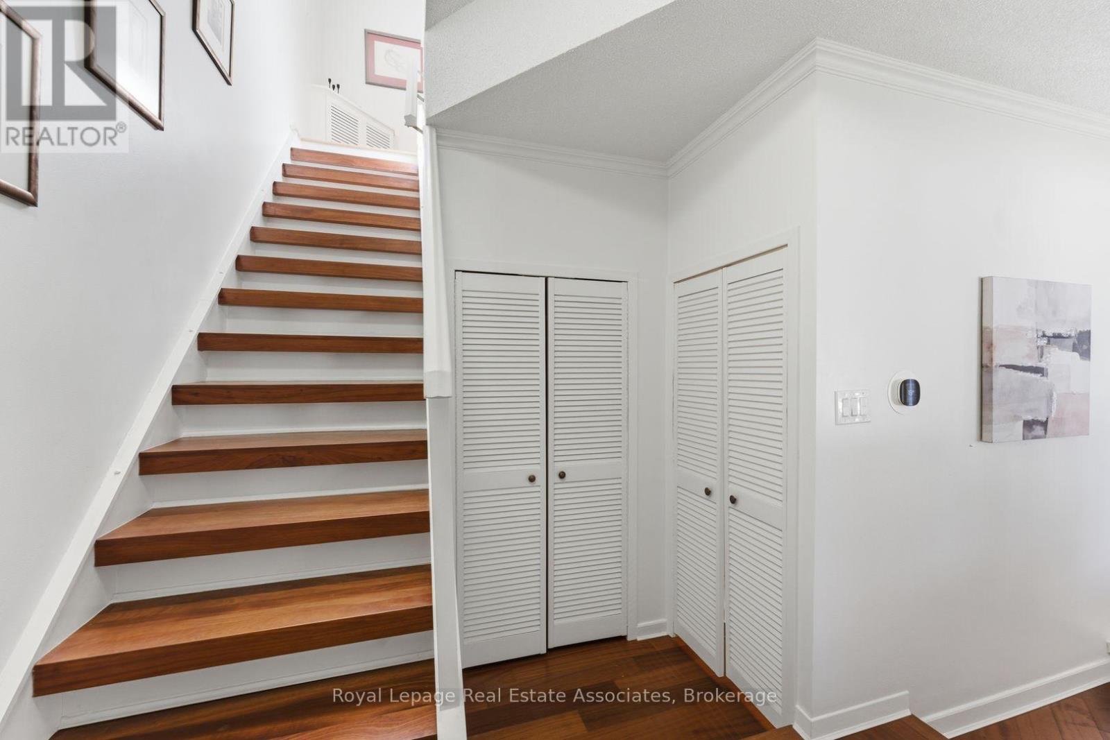 12 WENONAH DRIVE - Image 32