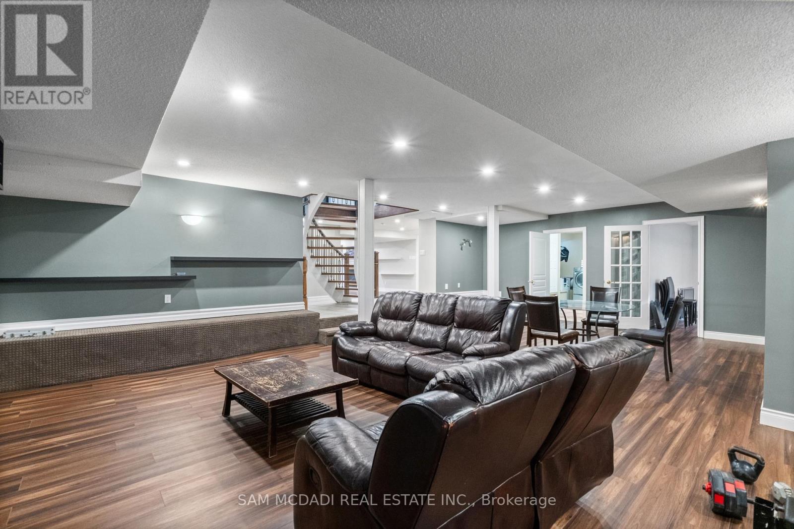 1195 CRESTDALE ROAD - 33