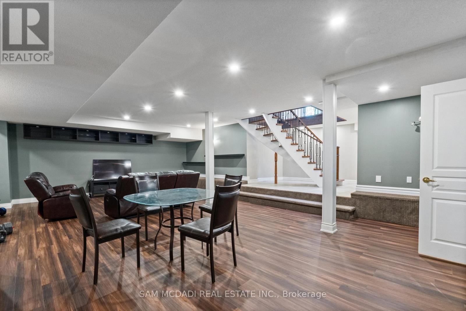 1195 CRESTDALE ROAD - 35