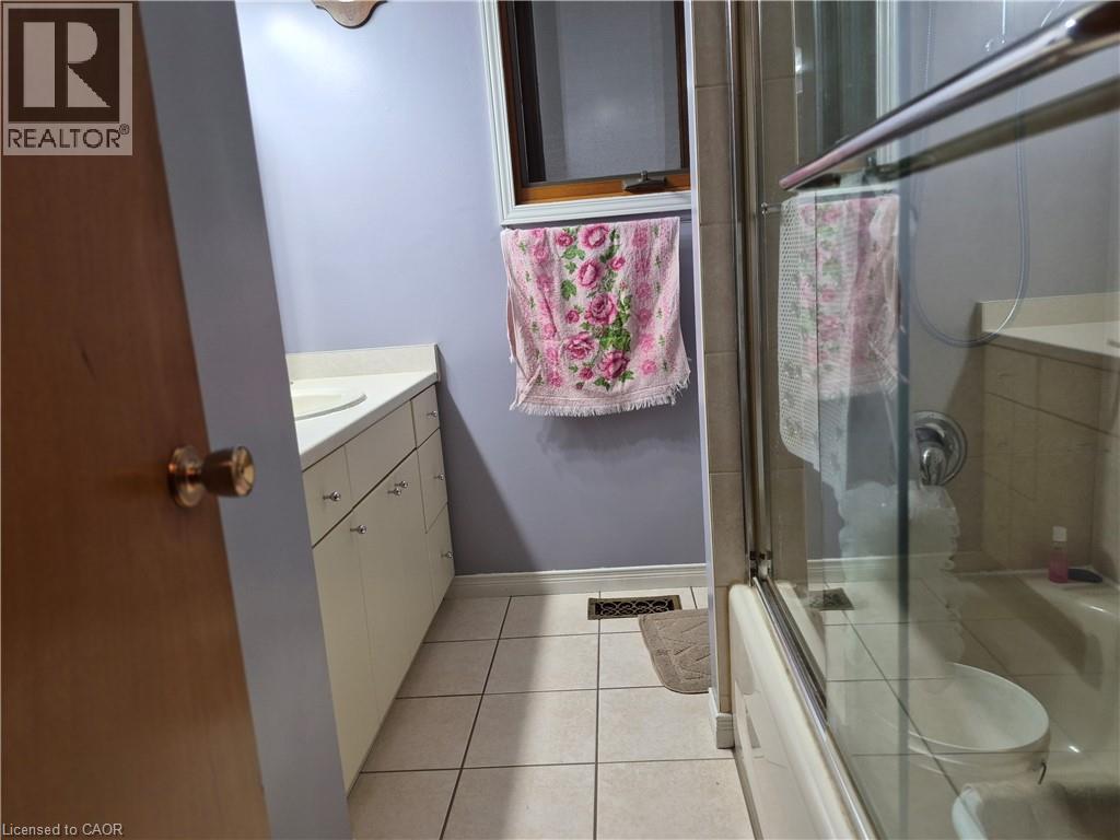 26 MEADOWLARK Road - 24