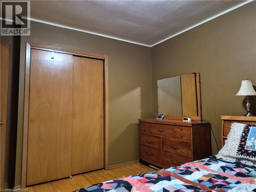 26 MEADOWLARK Road - 5