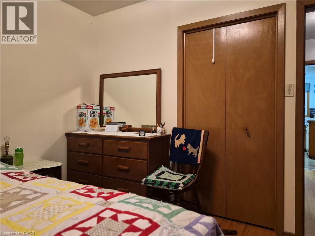 26 MEADOWLARK Road - 6