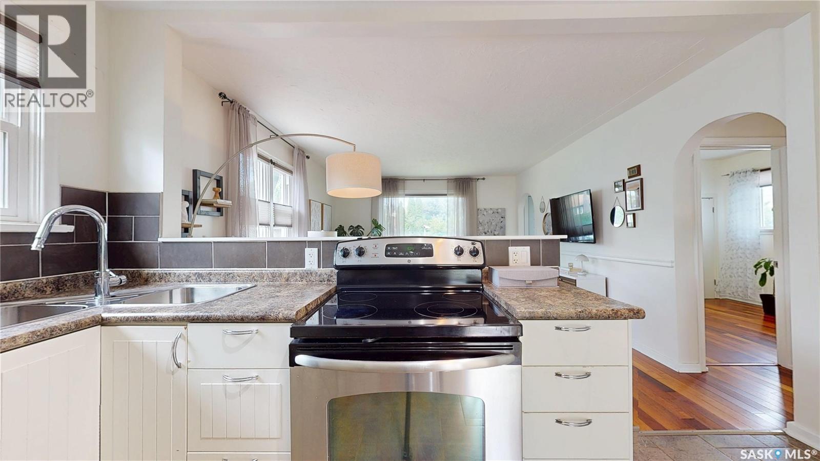 1333 Empress STREET - Image 15