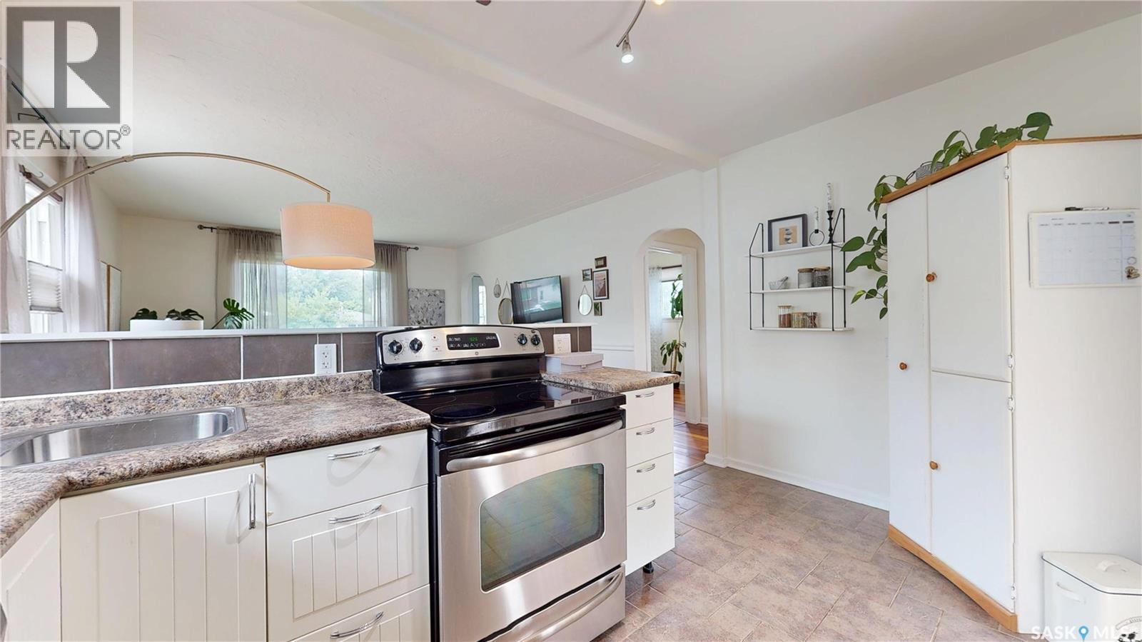 1333 Empress STREET - Image 17