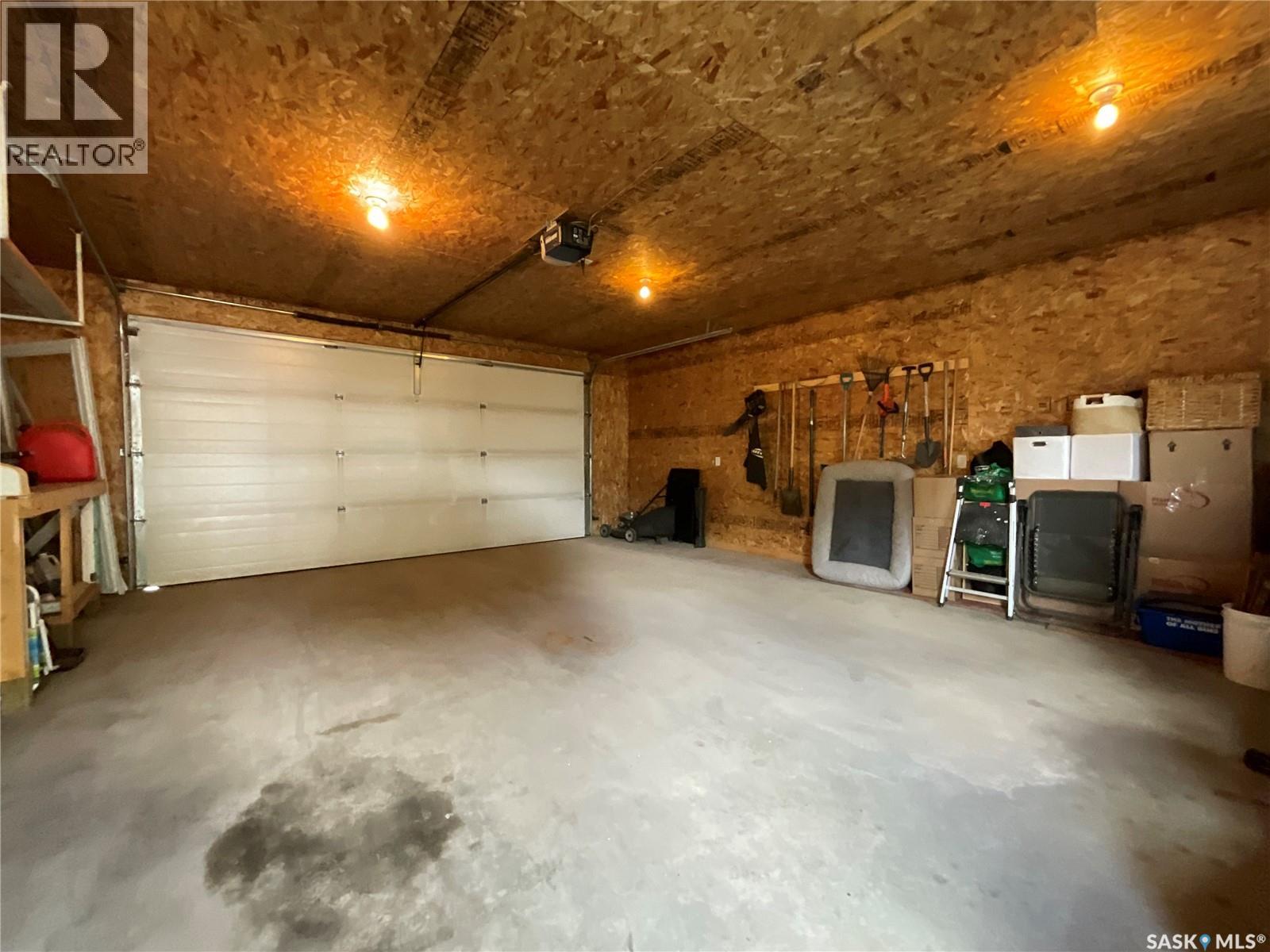 1333 Empress STREET - Image 37