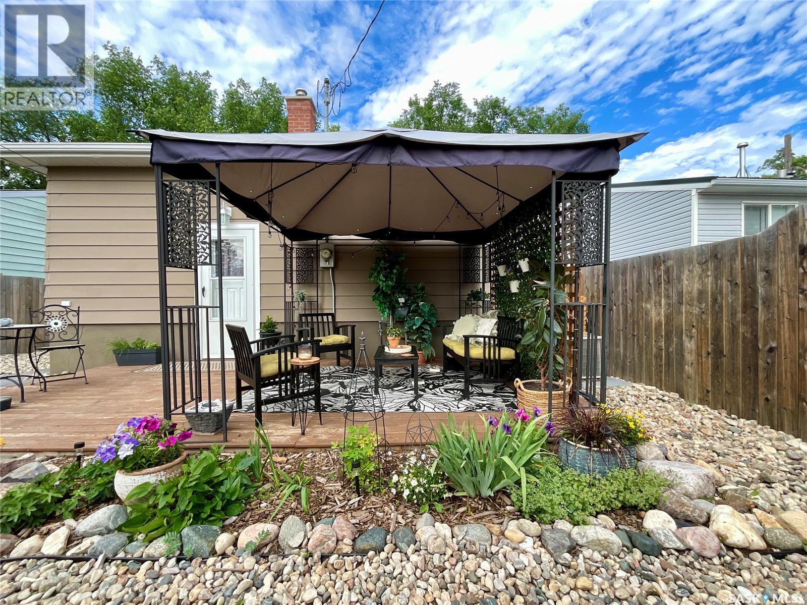 1333 Empress STREET - 49