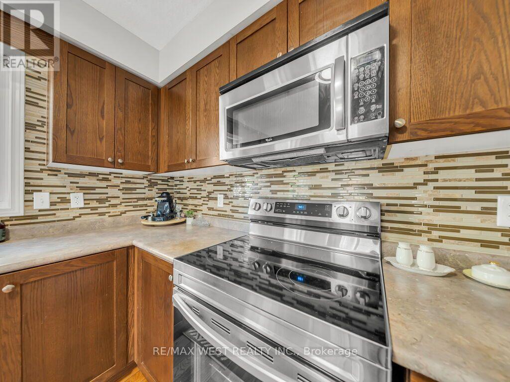 1369 OLD ZELLER DRIVE - 12