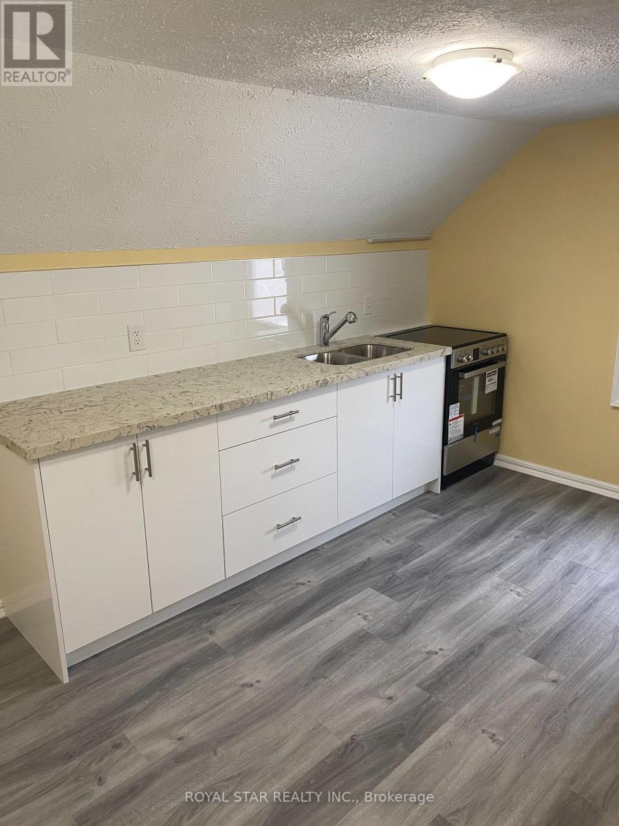 582 GARAFRAXA STREET S - 12