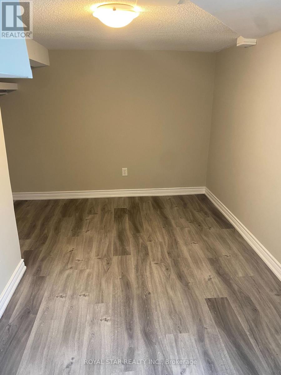 582 GARAFRAXA STREET S - 24