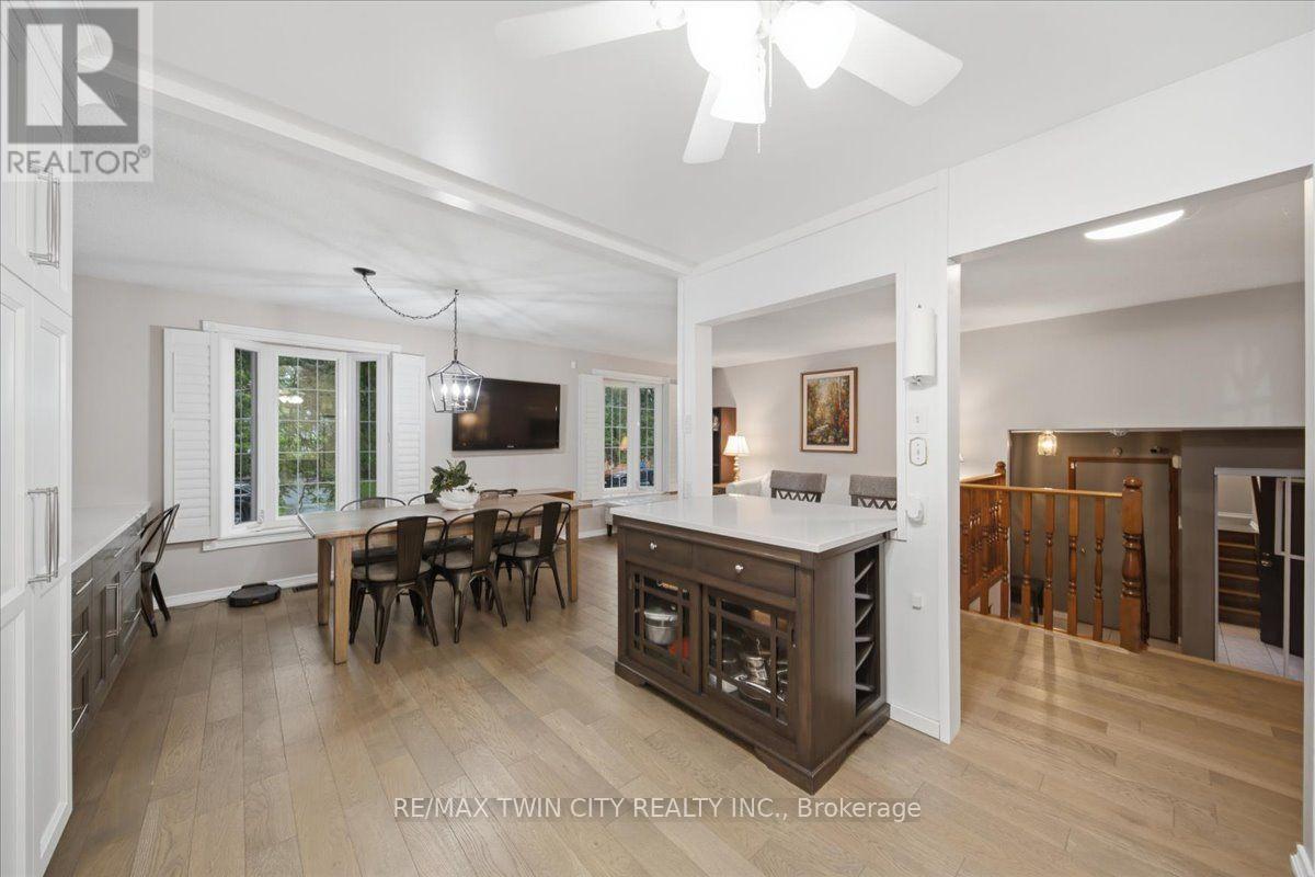 76 ENFIELD CRESCENT - 14