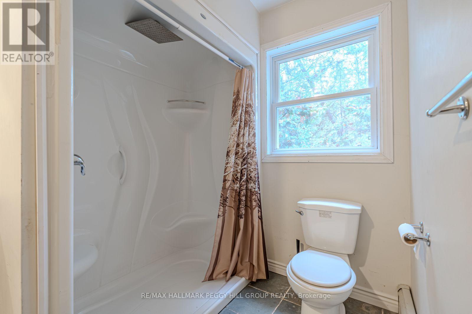 4 CLOVER COURT - 12