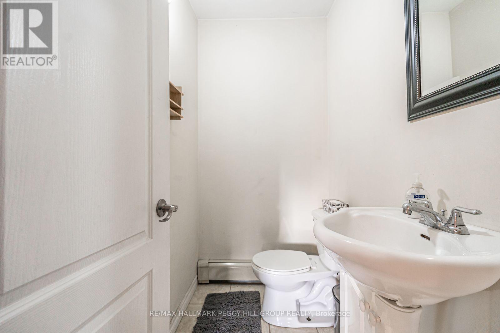 4 CLOVER COURT - 16