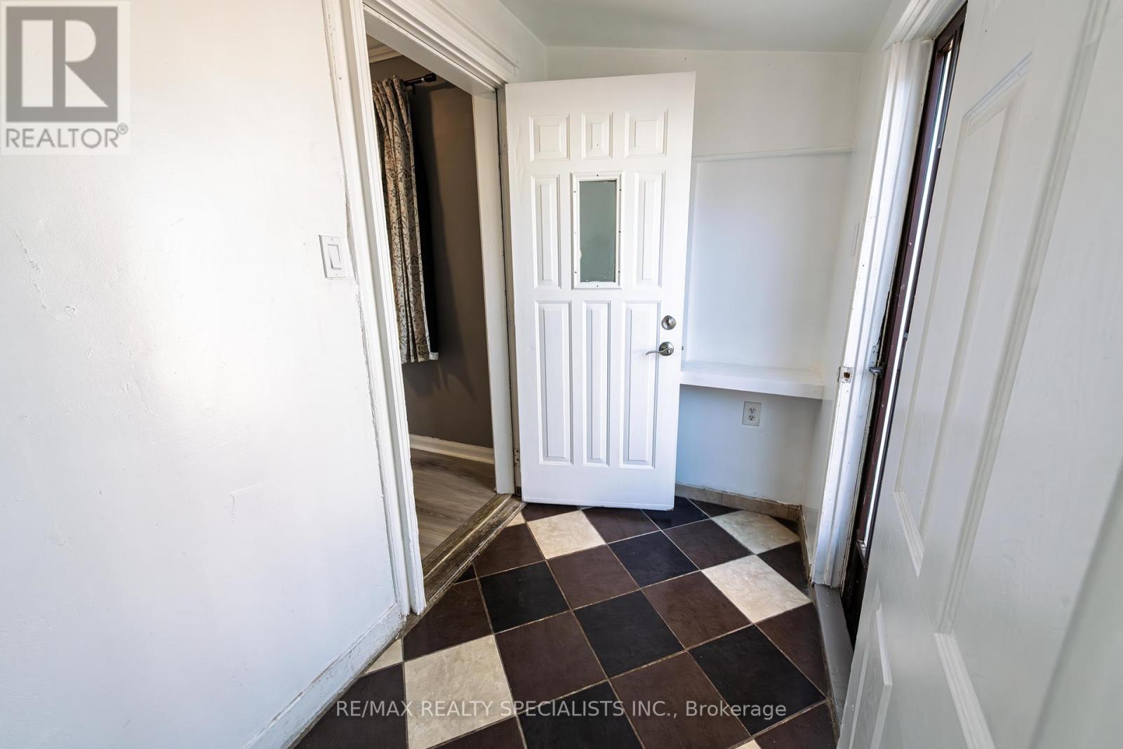 332 ELM AVENUE - 12