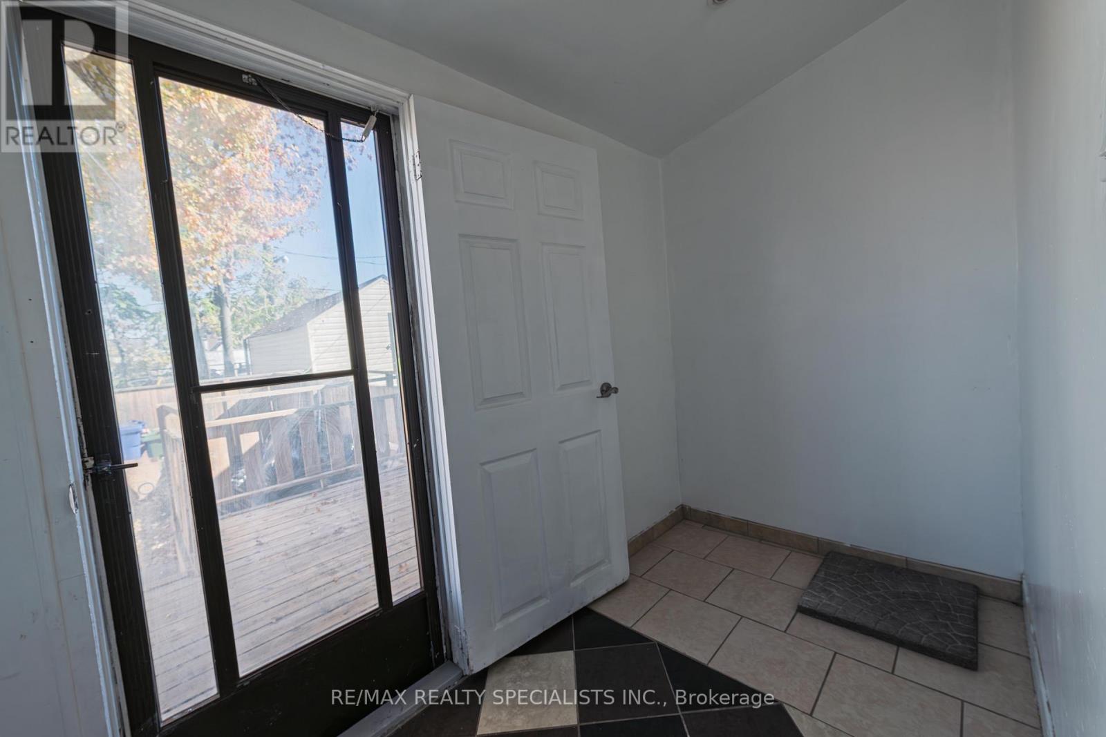 332 ELM AVENUE - 13