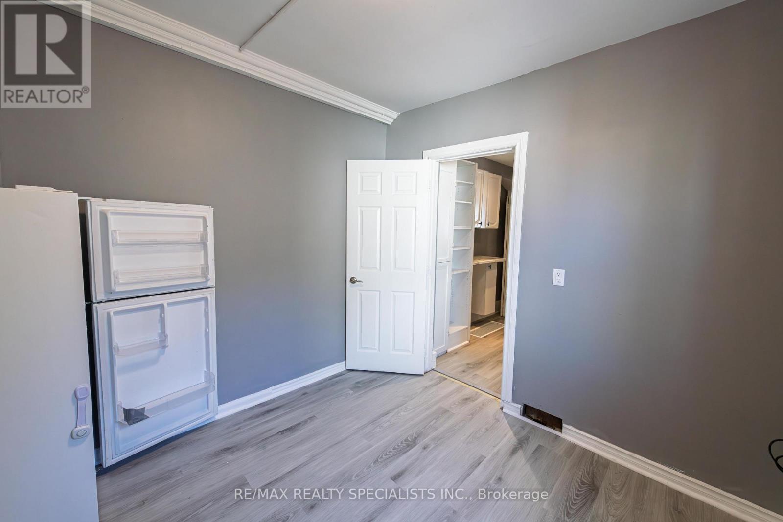 332 ELM AVENUE - 15