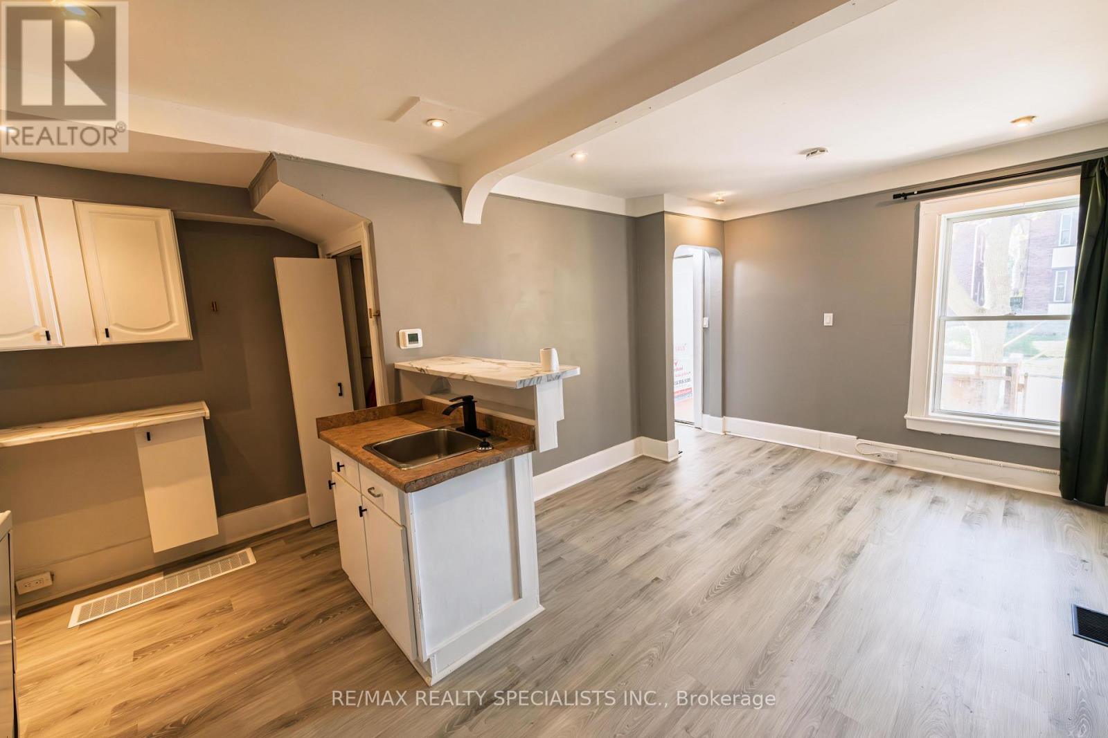 332 ELM AVENUE - 24