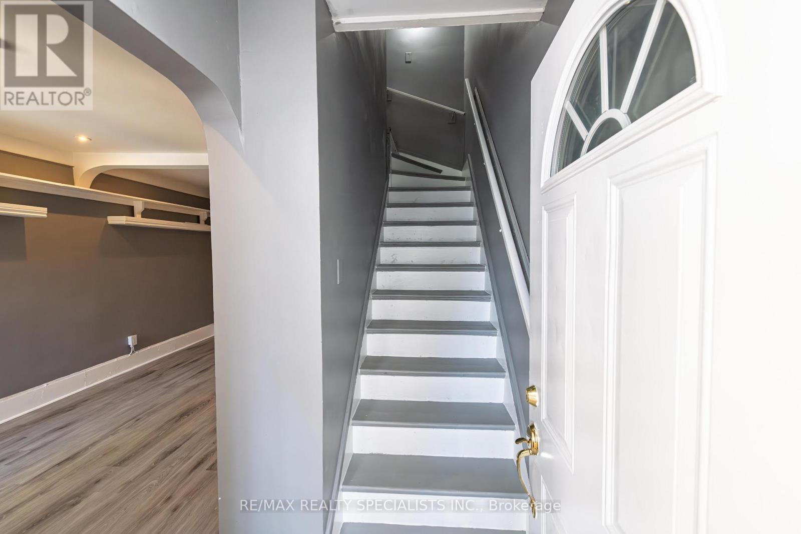 332 ELM AVENUE - 26