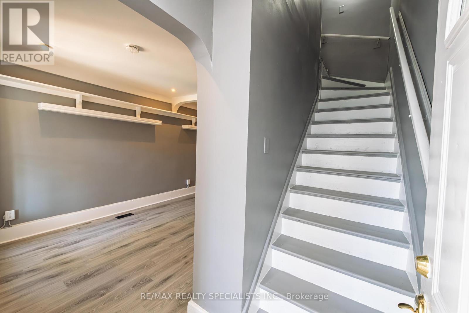332 ELM AVENUE - 27