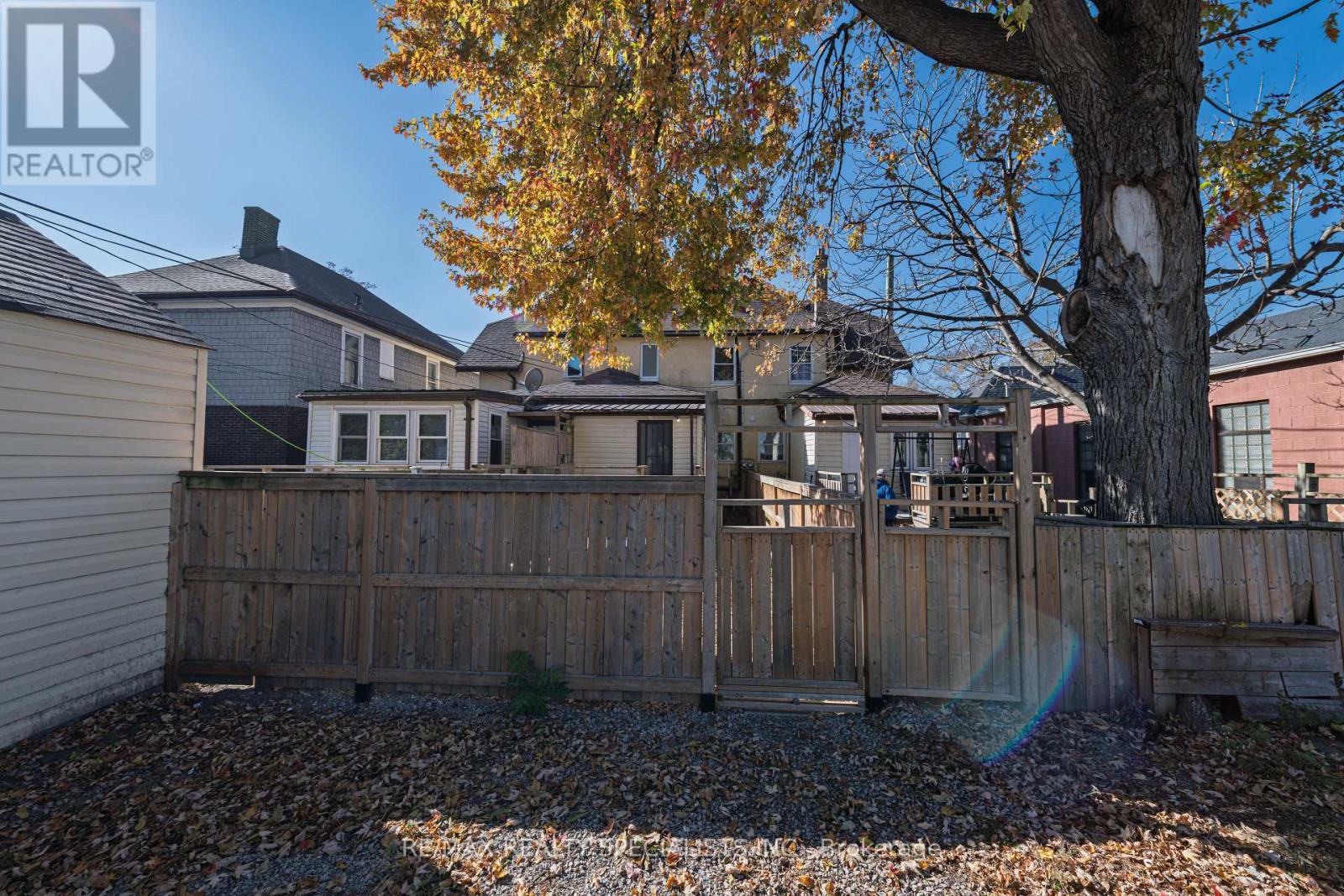332 ELM AVENUE - 32