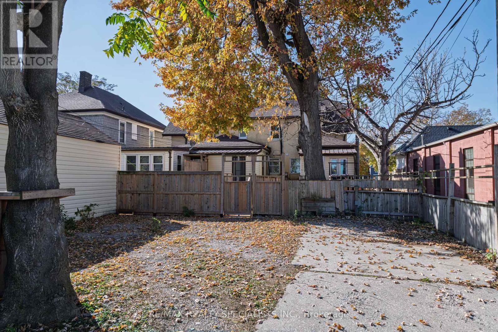 332 ELM AVENUE - 33