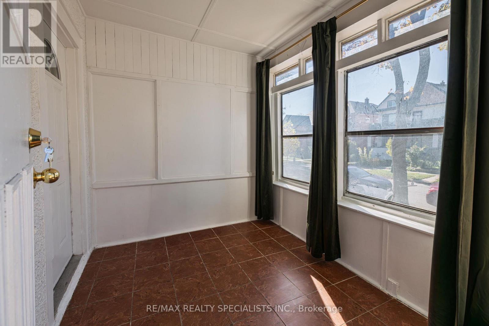 332 ELM AVENUE - 7