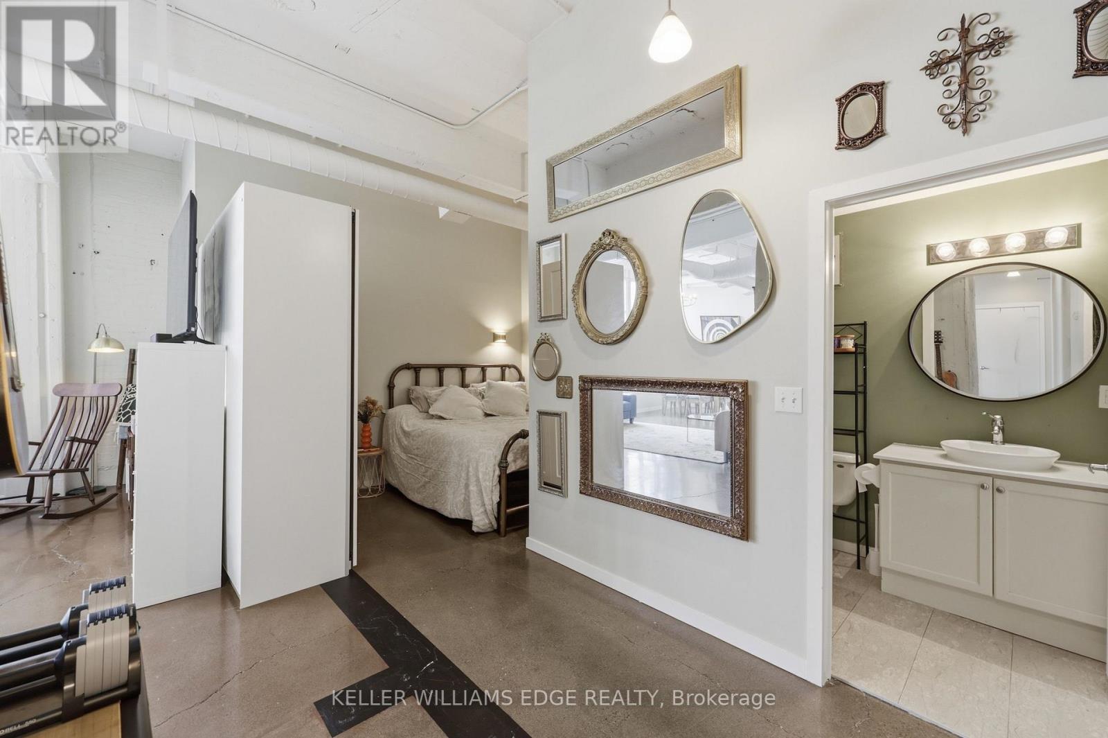 #307 410 KING STREET W - Image 19