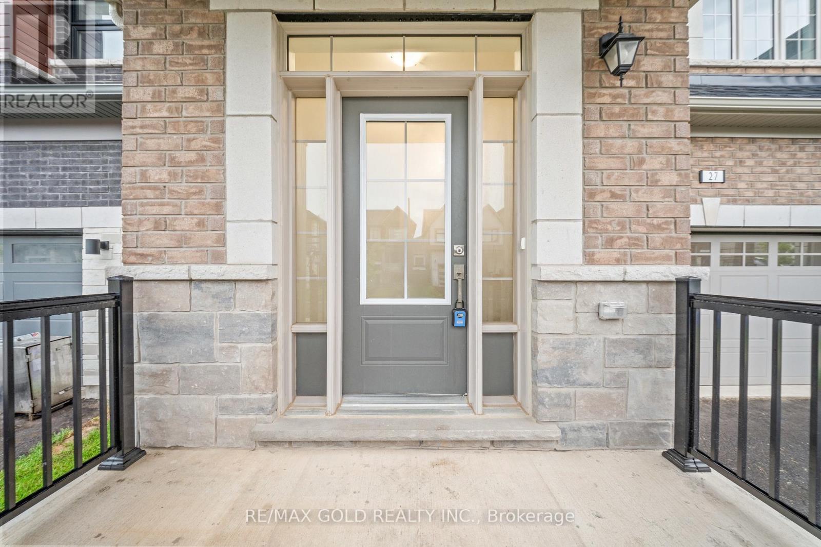 27 SPIERS ROAD - 12