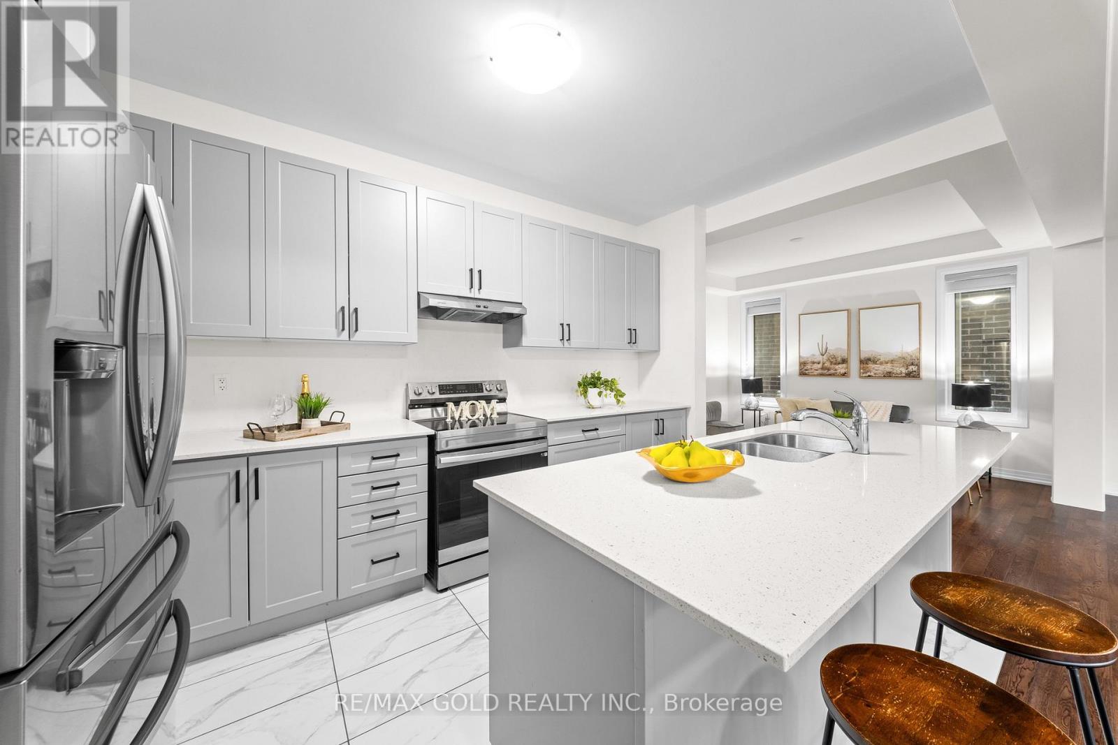 27 SPIERS ROAD - 27