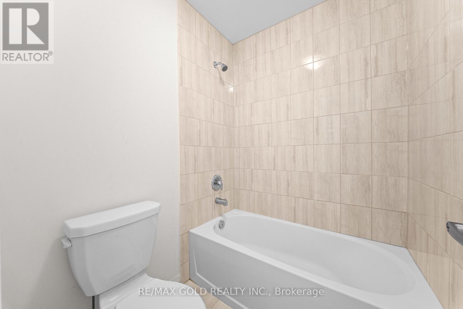 27 SPIERS ROAD - 40