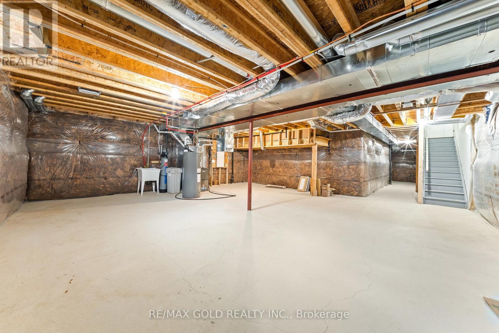 27 SPIERS ROAD - 47