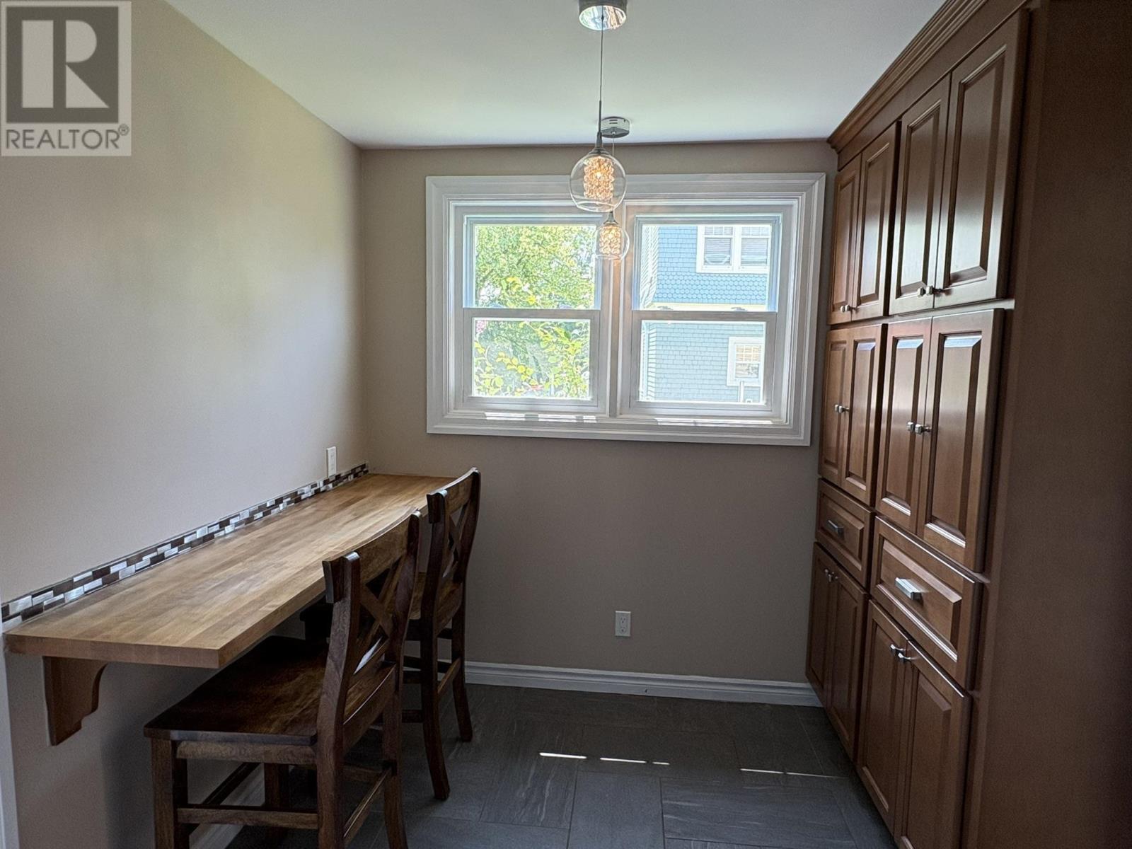 1637 NORTH MAIN Street - 11