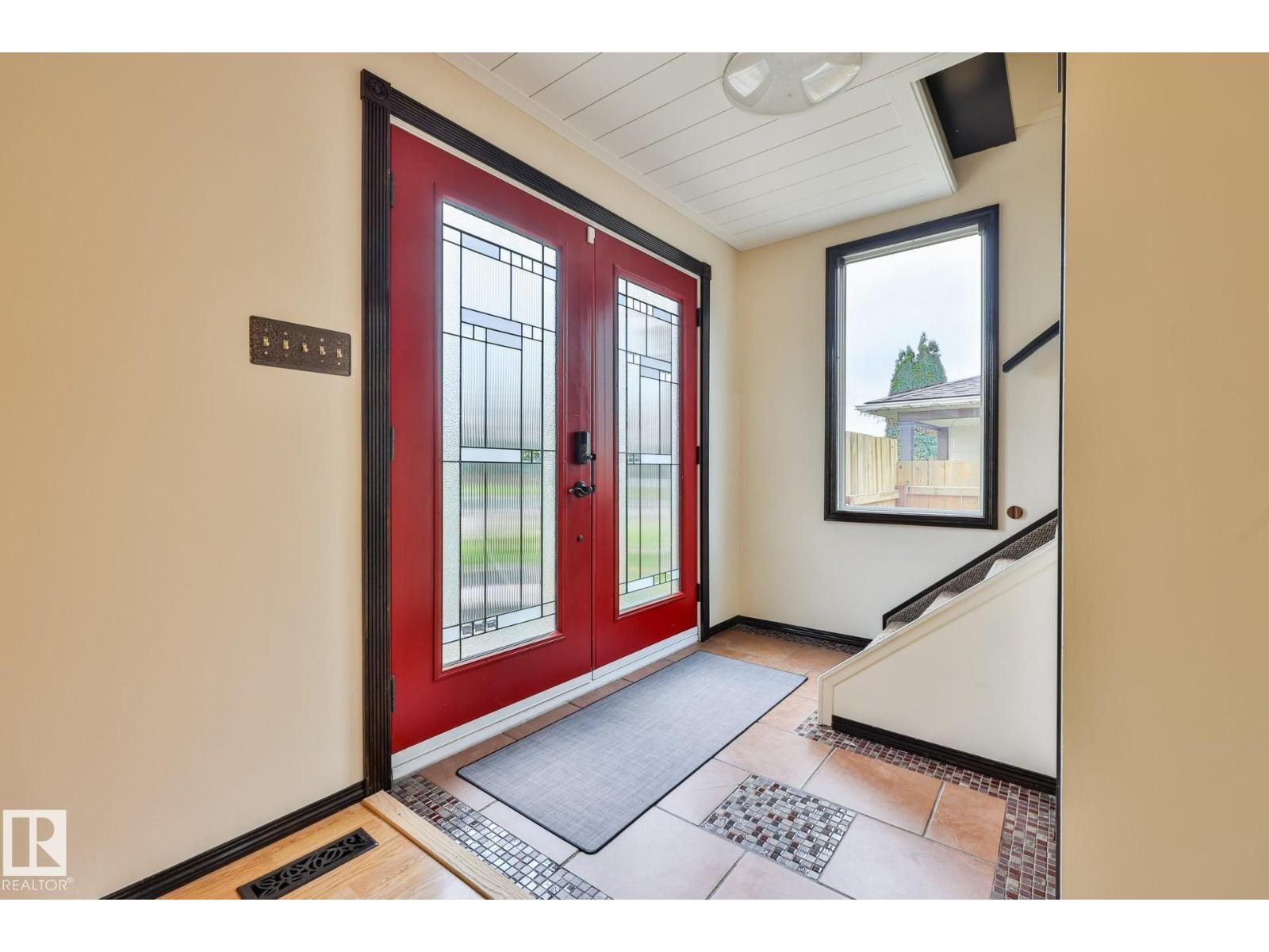 441 WOODVALE RD E NW - 5