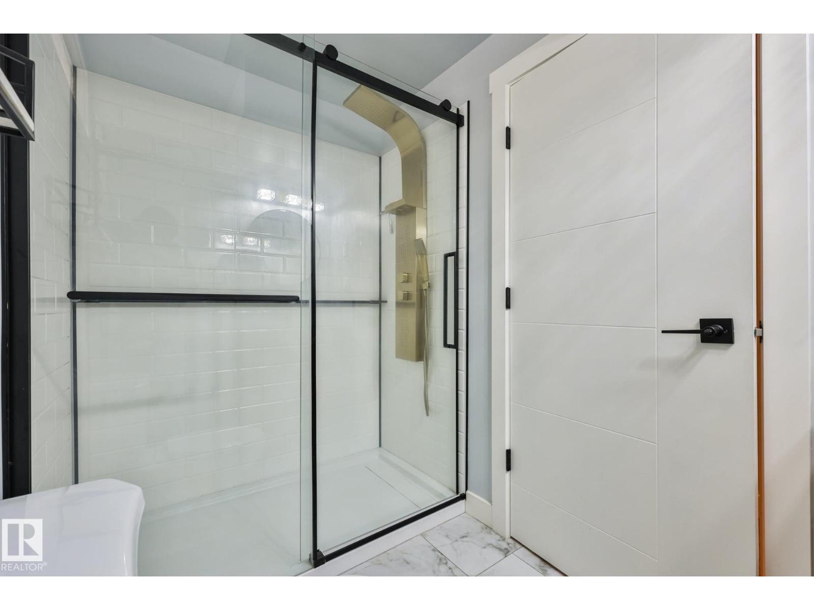 441 WOODVALE RD E NW - 33
