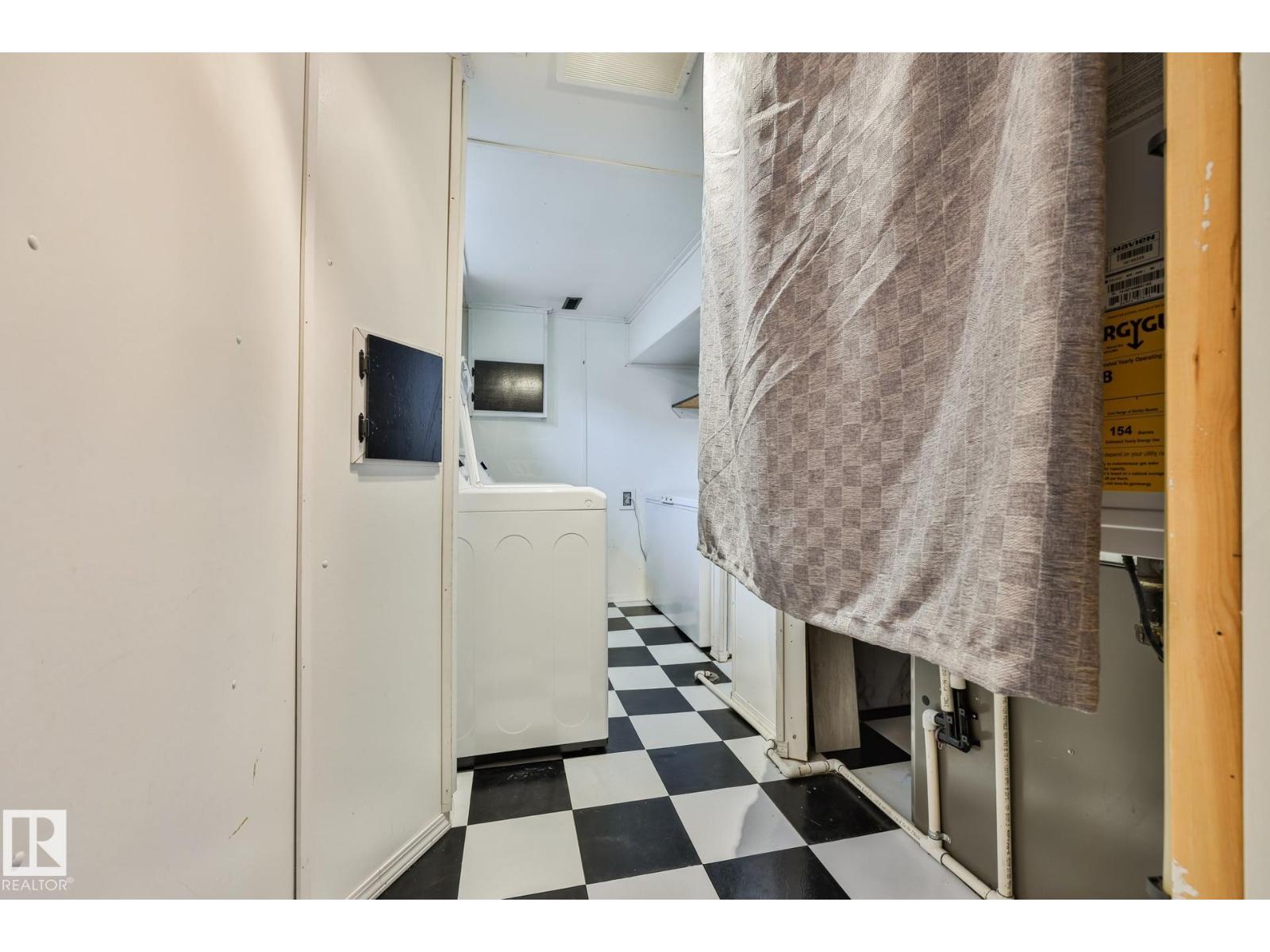 441 WOODVALE RD E NW - 34