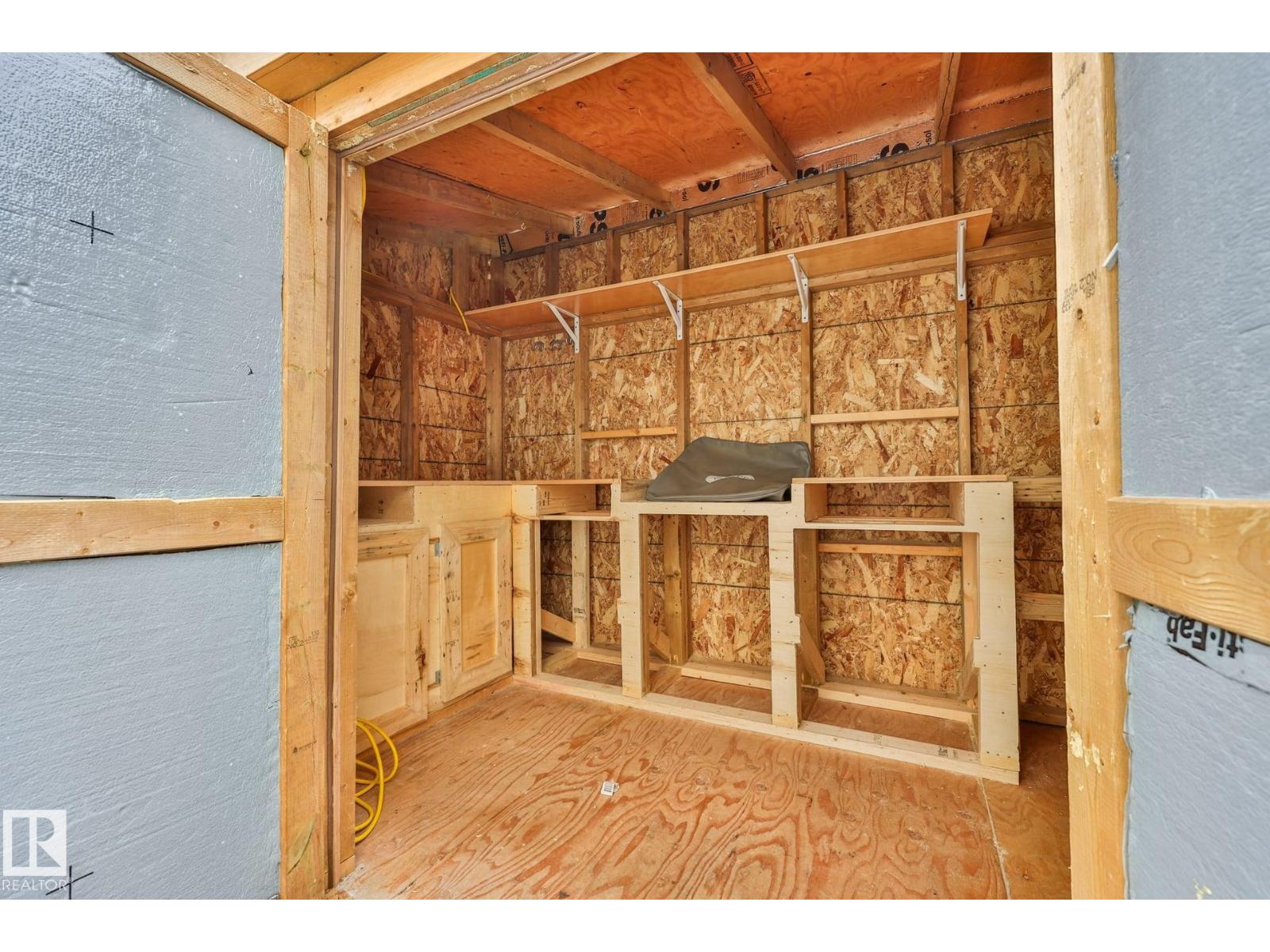 441 WOODVALE RD E NW - 42