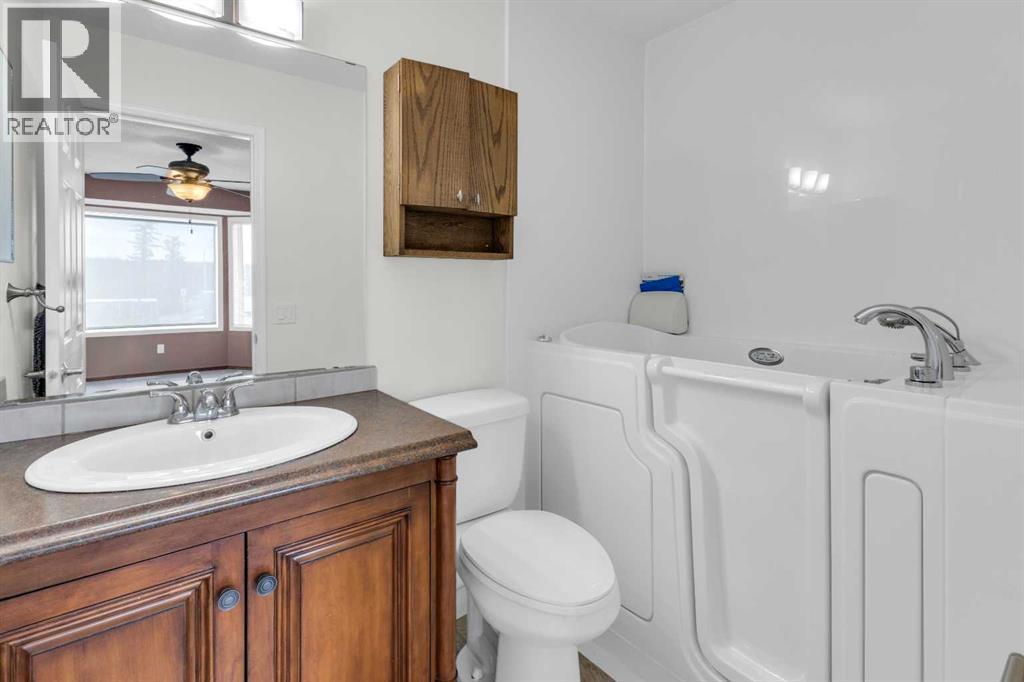 #4 604 Griffin Road W - 18