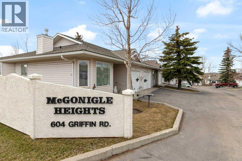 #4 604 Griffin Road W - 27